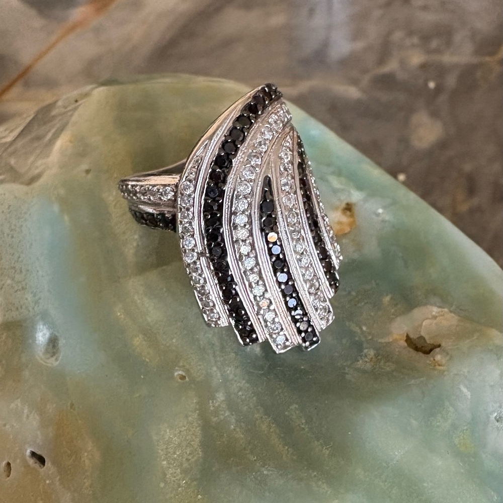 LARGE GENUINE Diamond Art Deco Ring White Black Diamonds Sz 7 925 Sterling S - Picture 5 of 16